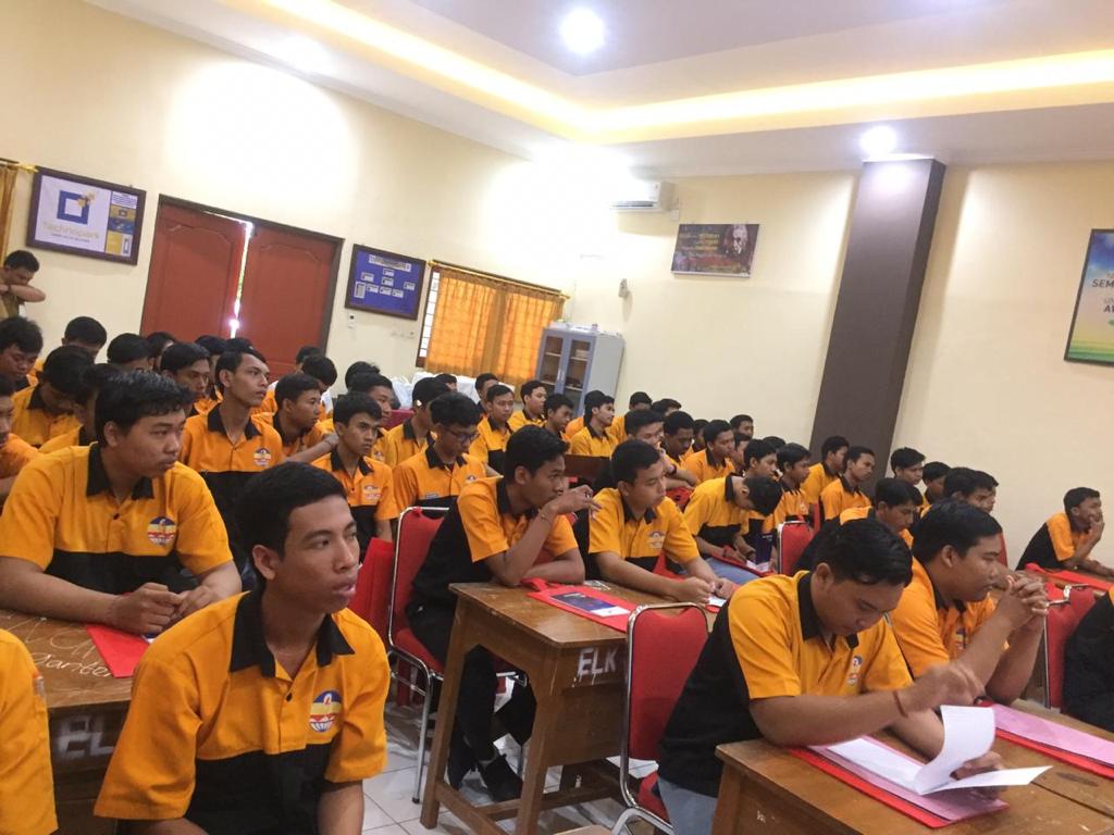 Sertifikasi Tenaga Kerja Konstruksi SMKN 1 Kuta Selatan